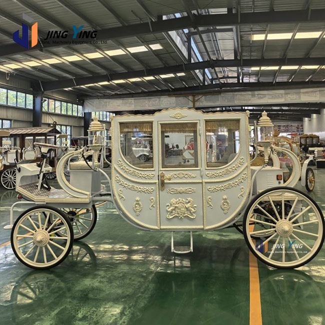 HC002-Beautifully Designed Royal Carriage - Customizable for Your Wedding or Event